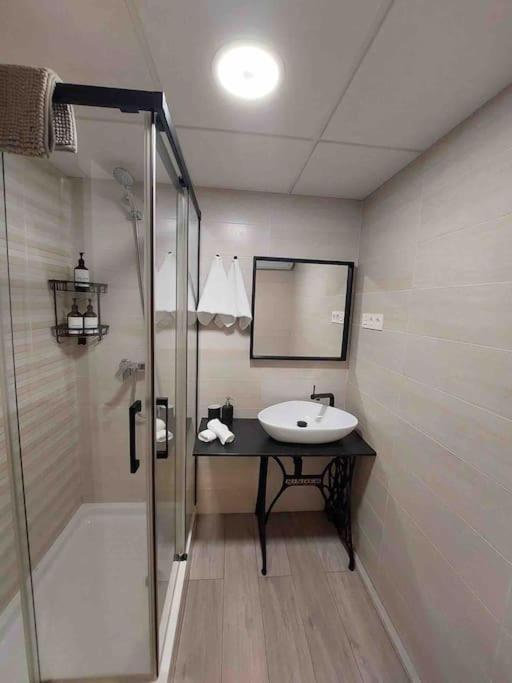 Cozy Apartment Малага Экстерьер фото