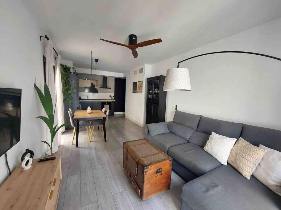 Cozy Apartment Малага Экстерьер фото