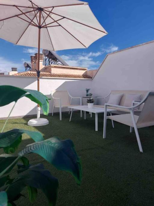 Cozy Apartment Малага Экстерьер фото