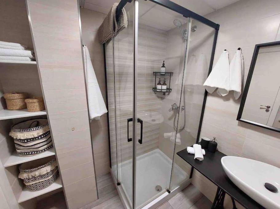 Cozy Apartment Малага Экстерьер фото