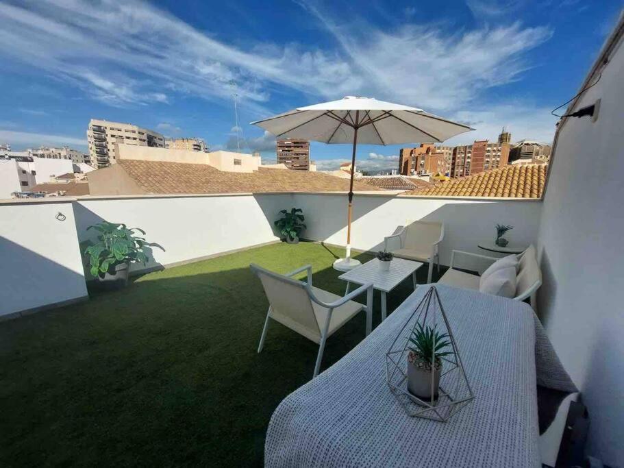 Cozy Apartment Малага Экстерьер фото